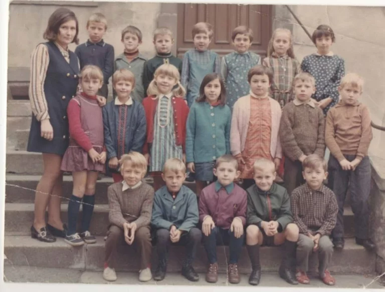 Classe de CE1 avec Mme Schmitt — enfants nés en 1961 et 1962