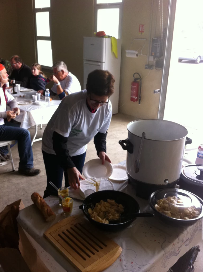 Une partie de l&rsquo;équipe au repas