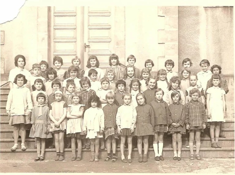 Photographie de groupe à identifier — FB-068